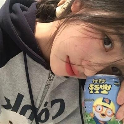 红衣少女